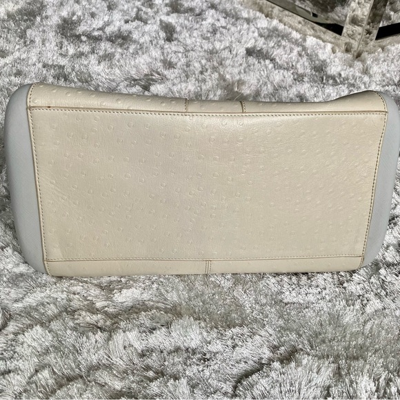 Pisidia All Day Shopper Neutral Handbag - Picture 7 of 10